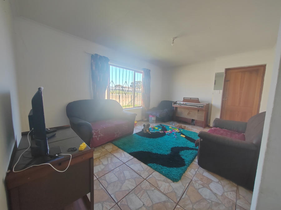 3 Bedroom Property for Sale in Hillview Western Cape